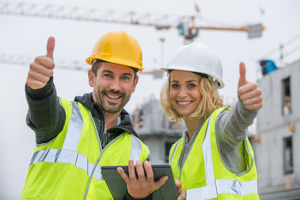 construction workers thumbsup